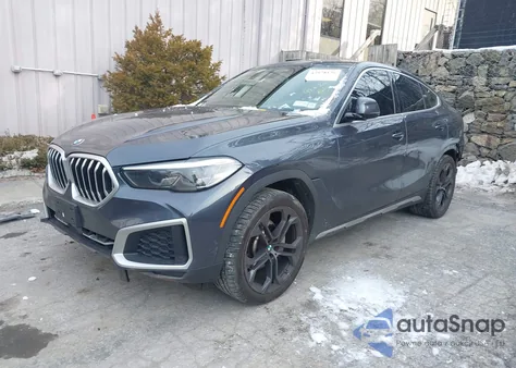 2022 BMW X6 xDrive40I z USA, uszkodzony, nr VIN 5UXCY6C00N9J42922